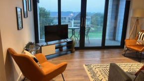 B90 Apt 10 Contractor Family Stays Near Nec Bhx